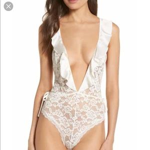 Nordstrom Chelsea Lingerie NWT